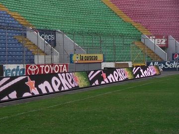 China Fußball-Spiel-dynamischer Stadions-Umkreis geführte Anzeigen-vertikales Blättern-Energieeinsparung fournisseur